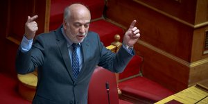 Ο υπουργός Δικαιοσύνης, Γιώργος Φλωρίδης, στη Βουλή