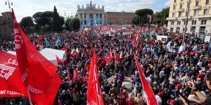 Γενική απεργία στην Ιταλία στις 17 Νοεμβρίου για τον προϋπολογισμό της κυβέρνησης Μελόνι