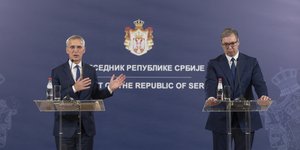 Συνάντηση του γ.γ. του ΝΑΤΟ, Γενς Στόλτενμπεργκ, με τον πρόεδρο της Σερβίας, Αλεξάνταρ Βούτσιτς