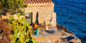 κατος πετρινο μπαλκονι θαλασσα 