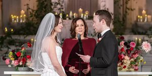 Η Καμαλα Χαρις πάντρεψε τον θετό της γιο 