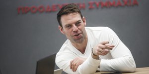Ο Στέφανος Κασσελάκης στην συνεδρίαση του ΕΓ του ΣΥΡΙΖΑ