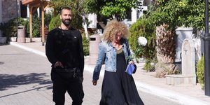Σε βαρύ κλίμα το τελευταίο «αντίο» στον αδικοχαμένο ηθοποιό Αλέξανδρο Κομπόγιωργα