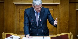 Κώστας Καραγκούνης