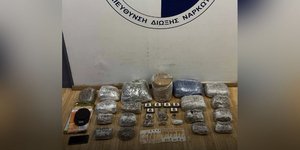 Αθήνα: Συνελήφθη 43χρονος για διακίνηση ναρκωτικών -Βρέθηκαν στο σπίτι του σχεδόν 10 κιλά κάνναβης