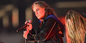 Ο Όζι Όζμπορν πάνω στη σκηνή