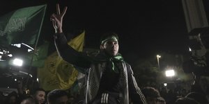 Παλαιστίνιος πανηγυρίζει