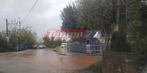 Πλημμύρισαν δρόμοι στην Πάτρα