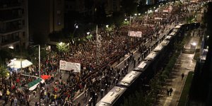 Πανοραμική φωτό από την πορεία για το Πολυτεχνείο