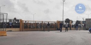 Μετανάστες στη Ρόδο προσπάθησαν να επιβιβαστούν σε πλοίο για Πειραιά-Φωτογραφία Ροδιακή