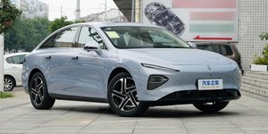 Roewe D7