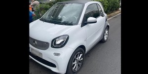 Smart με σκασμένο ελαστικό 