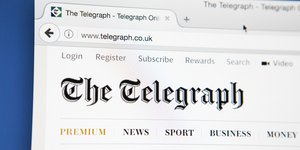 Βρετανία: Fund που χρηματοδοτείται από τα Ηνωμένα Αραβικά Εμιράτα εξαγοράζει την Telegraph, γράφει ο Guardian