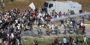 Ένταση έξω από τη βάση του Ιντζιρλίκ στην Τουρκία