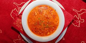 Κοκκινιστός τραχανάς με φέτα -Πανεύκολη συνταγή, ό,τι πρέπει για το κρύο