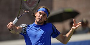 Ο Στέφανος Τσιτσιπάς σε στοπ βολέ