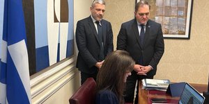 ΑΑΔΕ: Νέα υπηρεσία άμεσης βιντεοκλήσης στο myAADElive -Ομογενής στη Νέα Υόρκη εξυπηρετείται δοκιμαστικά