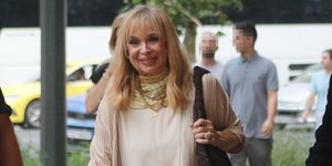 Η Άννα Φόνσου αναφέρθηκε στην τεκνοθεσία από ομόφυλα ζευγάρια και τις παρένθετες μητέρες