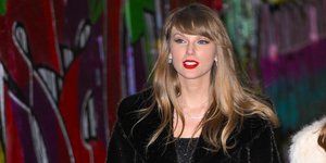 Το μαύρο χρώμα είναι ο πρωταγωνιστής στις φετινές γιορτές