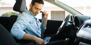 Ζώνη ασφαλείας στο αυτοκίνητο 