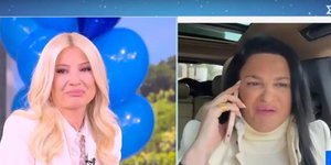 Η Δήμητρα Κατσαφάδου στη Φαίη Σκορδά