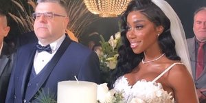 Η πρώην παίκτρια του Survivor Ελίζαμπεθ Ελέτσι στον γάμο της