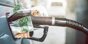 Ανεφοδιασμός αυτοκινήτου