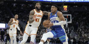 Γιάννης Αντετοκούνμπο-AP Images