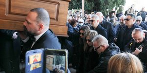 Στο Κοκκινοχώρι πραγματοποιήθηκε η ταφή του Βασίλη Καρρά