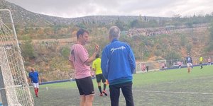 Ο Κασσελάκης έπαιξε με την Αυγή στο πρωτάθλημα Τύπου