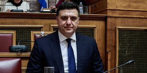 Ο Βασίλης Κικίλιας στη Βουλή