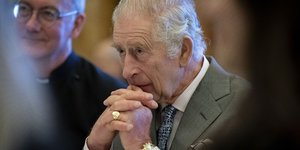 Τα πρησμένα δάχτυλα του Καρόλου