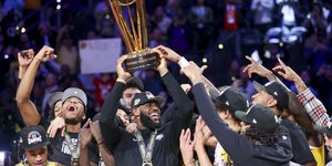 Οι Λέικερς κατέκτησαν το Κύπελλο του ΝΒΑ