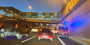 ασθενοφόρο κόλλησε στη ΛΕΑ
