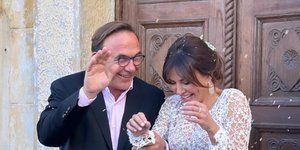 Γάμος Κόκκαλη-Ματσούκα: Οι καλεσμένοι, το γαμήλιο τραπέζι και το νυφικό που έκλεψε τις εντυπώσεις
