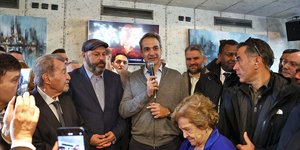 Ο πρωθυπουργός σε ομιλία του σε κατοίκους στο Πέραμα