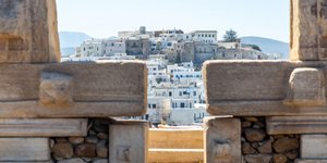 ναξος μεσα απο πετρες