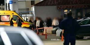Φωτογραφία έξω από το νοσοκομείο