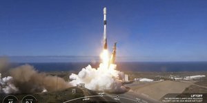 H εκτόξευση του πυραύλου της SpaceX με τον κατασκοπευτικό δορυφόρο της Νότιας Κορέας