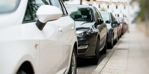 Παρκαρισμένα αυτοκίνητα