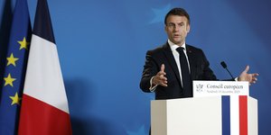 Μακρόν: Αν ο Πούτιν έχει διάθεση για διάλογο σεβόμενος την κυριαρχία της Ουκρανίας, δεν έχω αλλάξει τηλέφωνοΜακρόν: Αν ο Πούτιν έχει διάθεση για διάλογο σεβόμενος την κυριαρχία της Ουκρανίας, δεν έχω αλλάξει τηλέφωνο