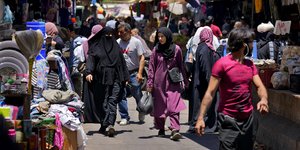 Πρόσφυγες στην αγορα