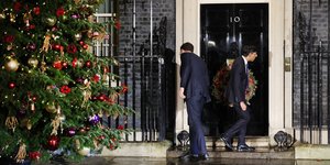 Ρίσι Σούνακ και Μαρκ Ρούτε ψάχνουν τρόπο για να μπουν στη βρετανική πρωθυπουργική κατοικία