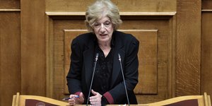 Η Σία Αναγνωστοπούλου, βουλευτής της Νέας Αριστεράς