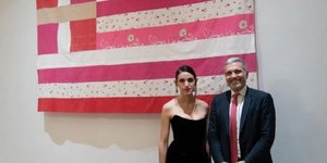 Ο γενικός πρόξενος της Ελλάδας στη Νέα Υόρκη, Κωνσταντίνος Κωνσταντίνου, με τη Γεωργία Λαλέ