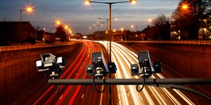 Radar ταχύτητας σε αυτοκινητόδρομο 