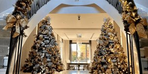 Ετσι στολίζουν οι ζάμπλουτοι τα σπίτια τους τα Χριστούγεννα