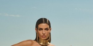 η Τόνια Σωτηροπούλου με κορσέ