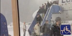 Ταξιδιωτικό χάος στην κεντρική Ευρώπη λόγω του χιονιά