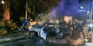 ΙΧ στις φλόγες ύστερα από τροχαίο